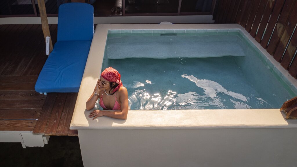 Deywonder enjoying the pool at Lina Point's Cabin in San Pedro